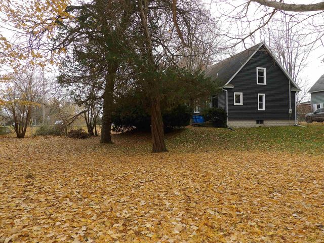 321 W Johnson Road, Laporte, IN 46350