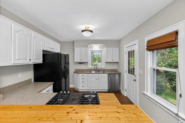 321 W Johnson Road, Laporte, IN 46350