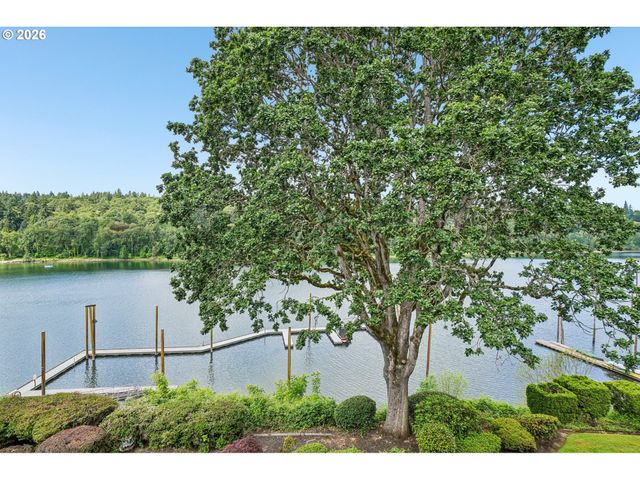 790 Se WEBBER St 310, Portland, OR 97202