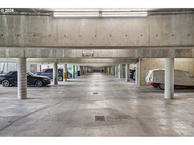 790 Se WEBBER St 310, Portland, OR 97202