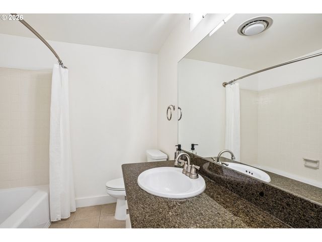 790 Se WEBBER St 310, Portland, OR 97202