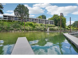 790 Se WEBBER St 310, Portland, OR 97202