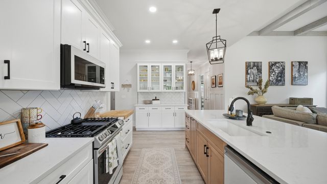 8189 Snowdrop Way, Ooltewah, TN 37363