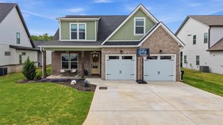 8189 Snowdrop Way, Ooltewah, TN 37363