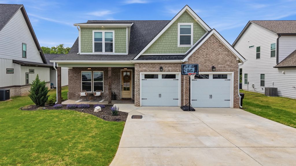 8189 Snowdrop Way, Ooltewah, TN 37363