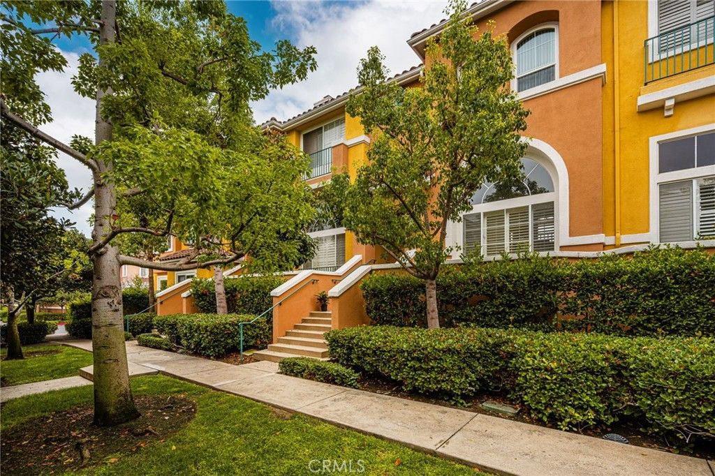 1506 Reggio Aisle, Irvine, CA 92606 — photo 3