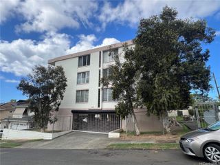 1420 Alapai Street 402, Honolulu, HI 96813