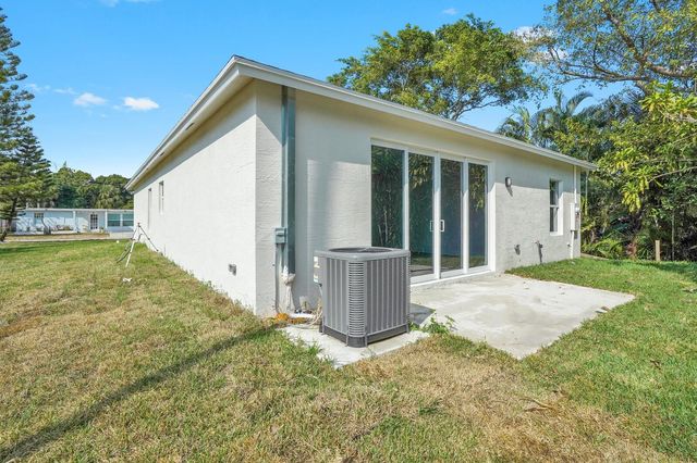 7874 Griswold Street, Lantana, FL 33462