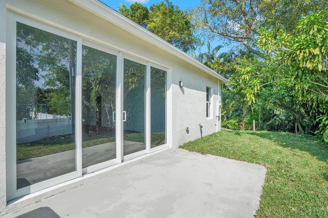 7874 Griswold Street, Lantana, FL 33462