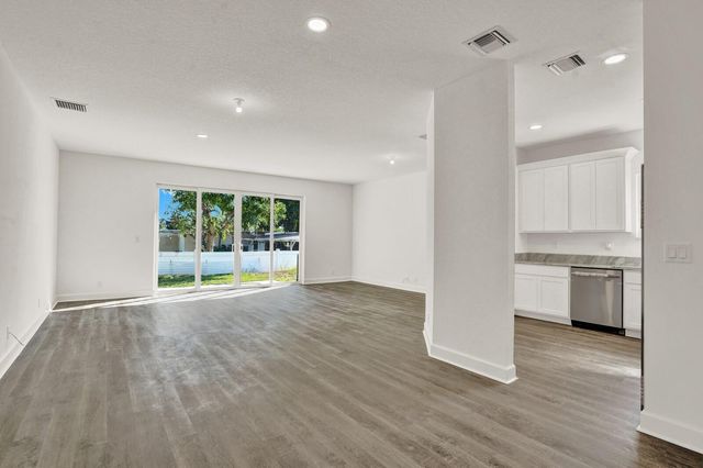 7874 Griswold Street, Lantana, FL 33462
