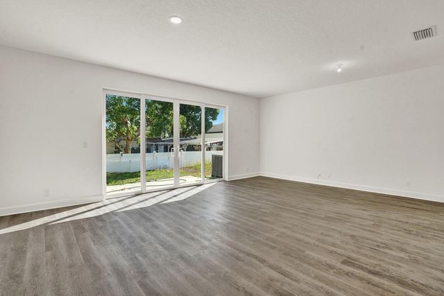 7874 Griswold Street, Lantana, FL 33462