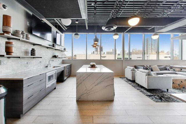 650 W WAYMAN Street 404C, Chicago, IL 60661