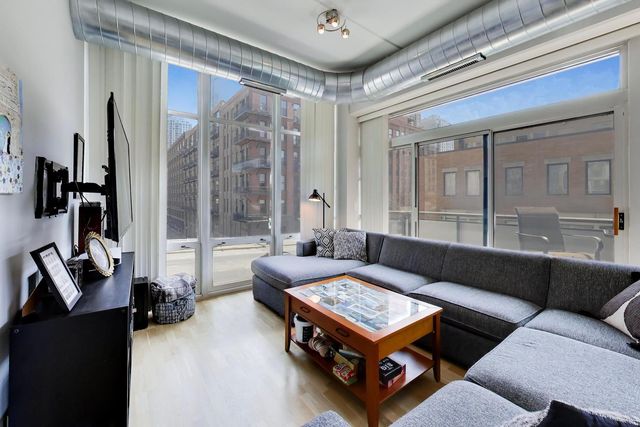 650 W WAYMAN Street 404C, Chicago, IL 60661