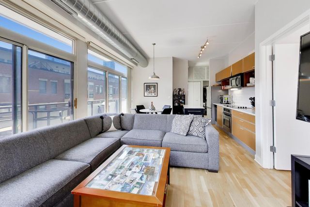 650 W WAYMAN Street 404C, Chicago, IL 60661