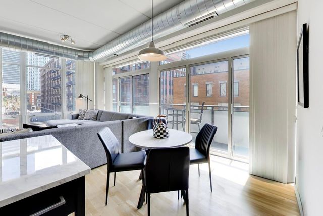 650 W WAYMAN Street 404C, Chicago, IL 60661