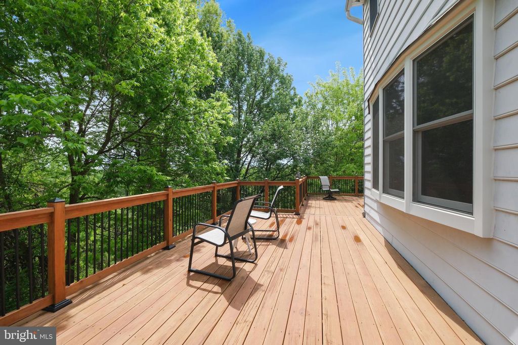 Image 59 of property listing at 22301 FLINTRIDGE DR, Brookeville, MD 20833