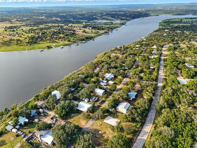 122 Ridge DR, Spicewood, TX 78669