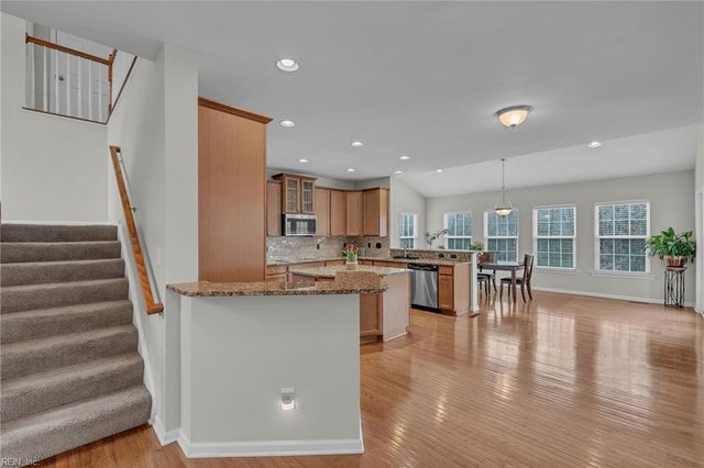 9359 Stonehouse GLN, Toano, VA 23168