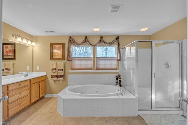 9359 Stonehouse GLN, Toano, VA 23168