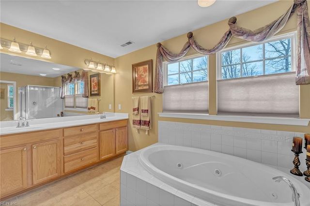 9359 Stonehouse GLN, Toano, VA 23168