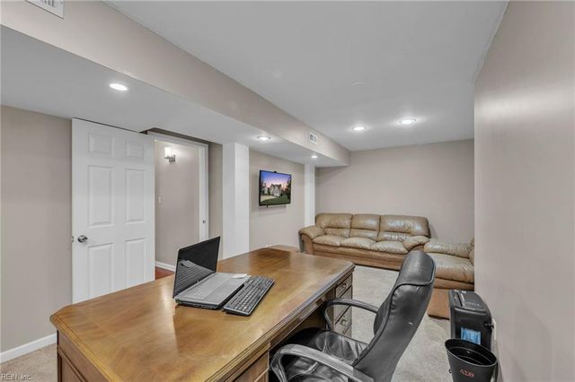 9359 Stonehouse GLN, Toano, VA 23168