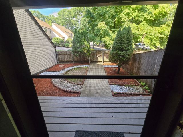 8 Clarendon Common 8, Franklin, MA 02038