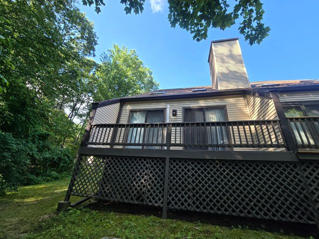 8 Clarendon Common 8, Franklin, MA 02038
