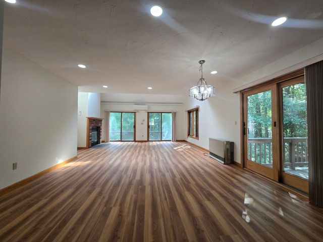 8 Clarendon Common 8, Franklin, MA 02038