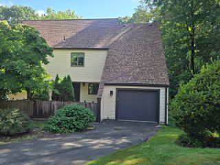 8 Clarendon Common 8, Franklin, MA 02038