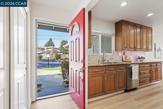 407 407 Roanoke Dr, Martinez, CA 94553