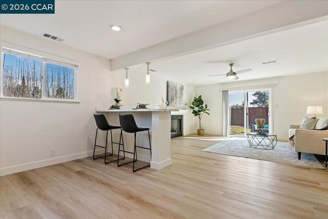 407 407 Roanoke Dr, Martinez, CA 94553