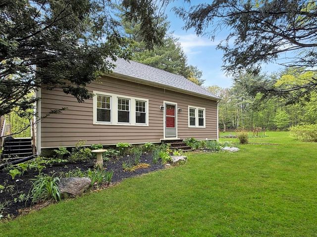 300 W. Main Street, Hopkinton, MA 01748