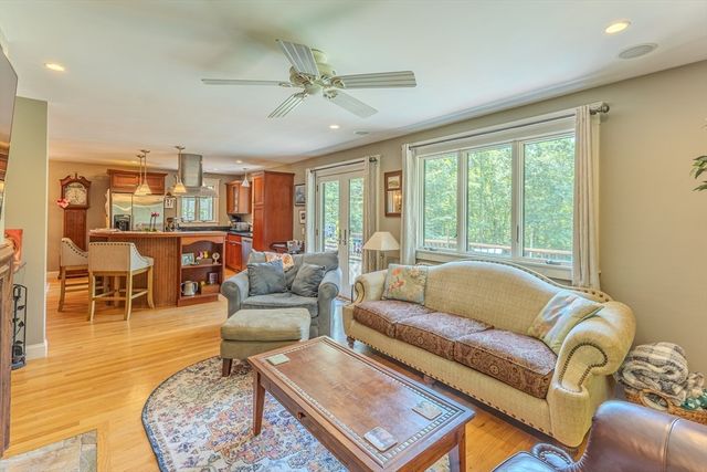 127 Preservation, Tiverton, RI 02878