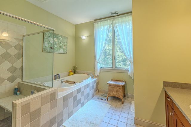 127 Preservation, Tiverton, RI 02878