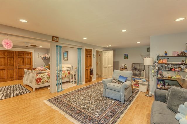 127 Preservation, Tiverton, RI 02878