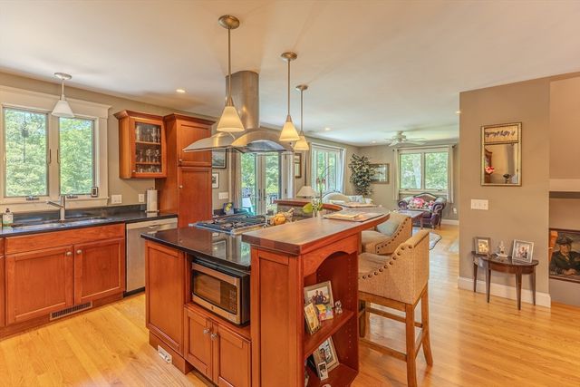 127 Preservation, Tiverton, RI 02878