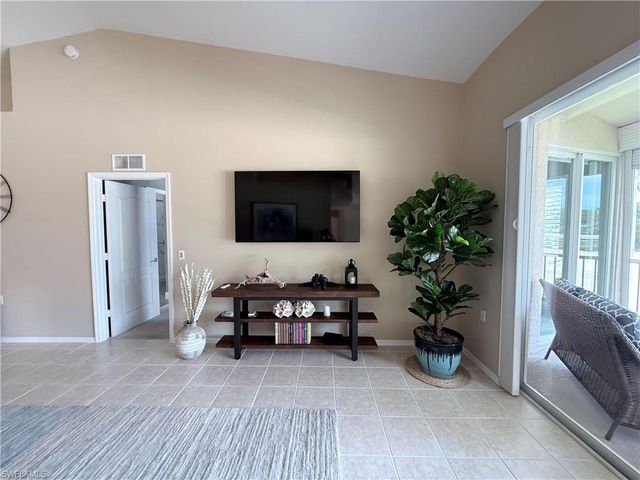 3365 Grand Cypress DR 202, Naples, FL 34119