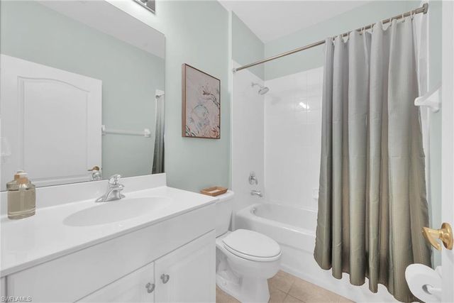 3365 Grand Cypress DR 202, Naples, FL 34119