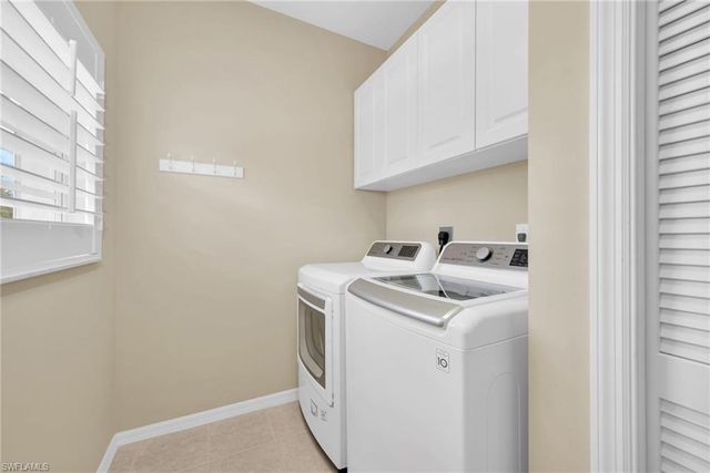 3365 Grand Cypress DR 202, Naples, FL 34119