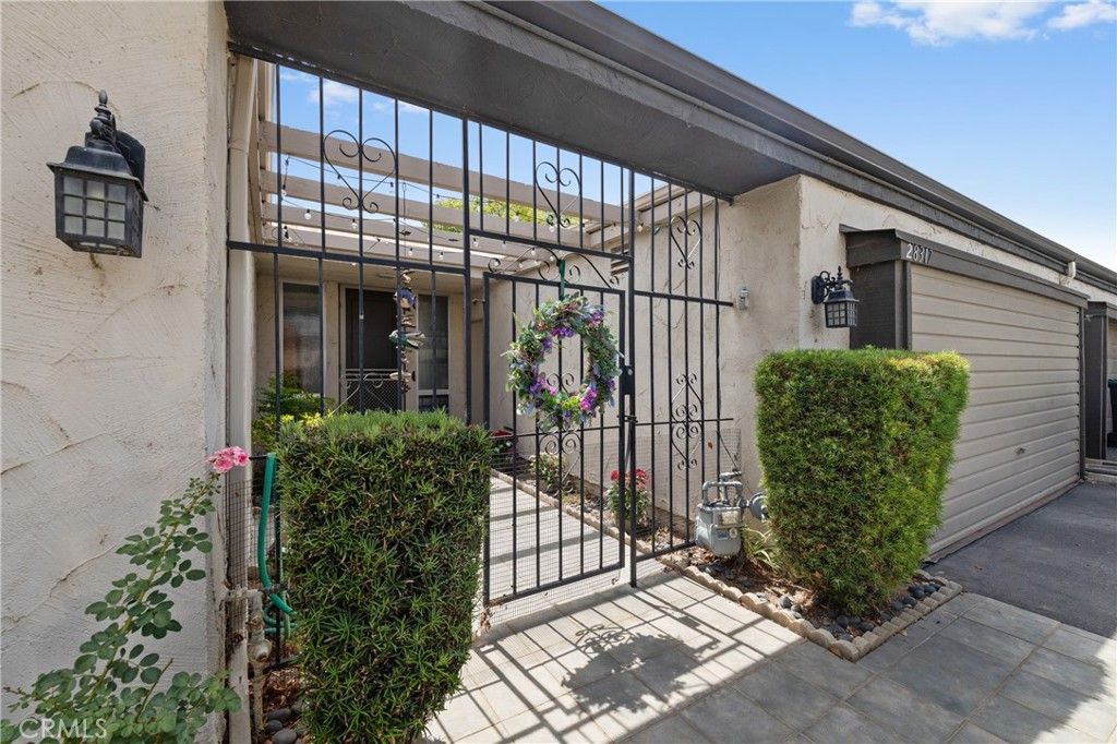 28317 Paseo Grande, Sun City, CA 92586