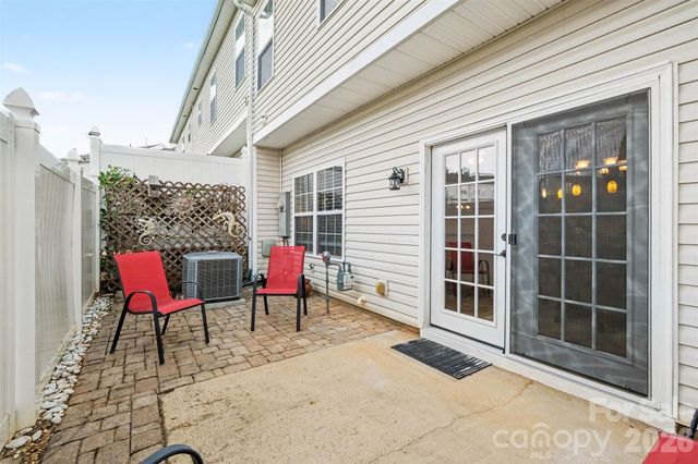 12058 Stratfield Place Circle, Pineville, NC 28134