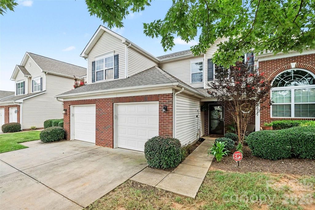 12058 Stratfield Place Circle, Pineville, NC 28134