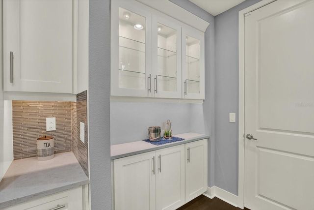 2005 PALM KEY AVENUE, Oldsmar, FL 34677