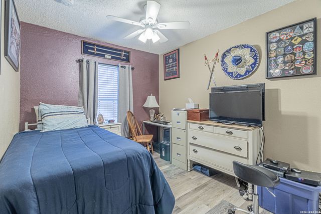 9606 SUGARLOAF DR, San Antonio, TX 78245