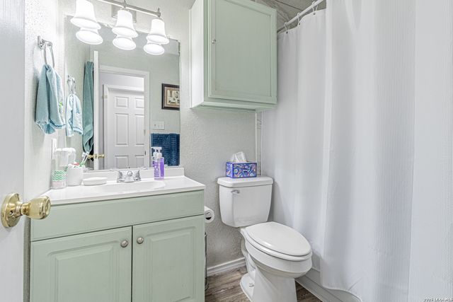 9606 SUGARLOAF DR, San Antonio, TX 78245