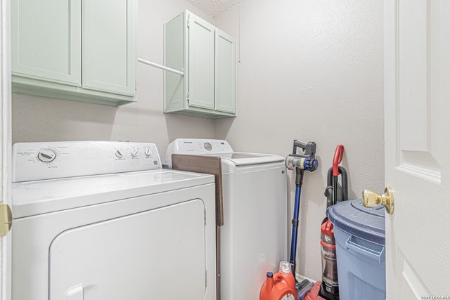 9606 SUGARLOAF DR, San Antonio, TX 78245