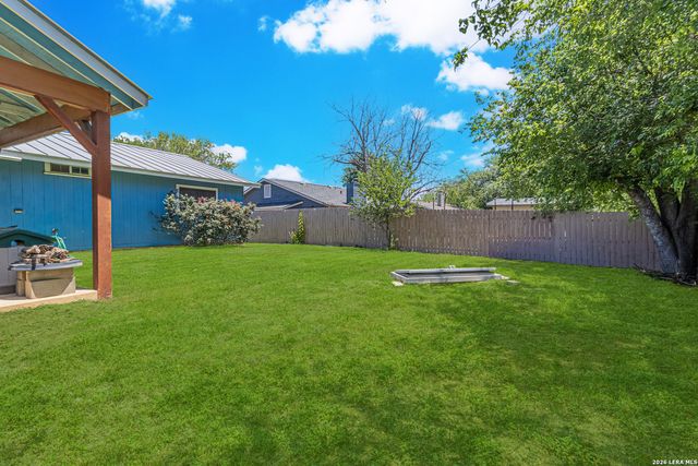9606 SUGARLOAF DR, San Antonio, TX 78245