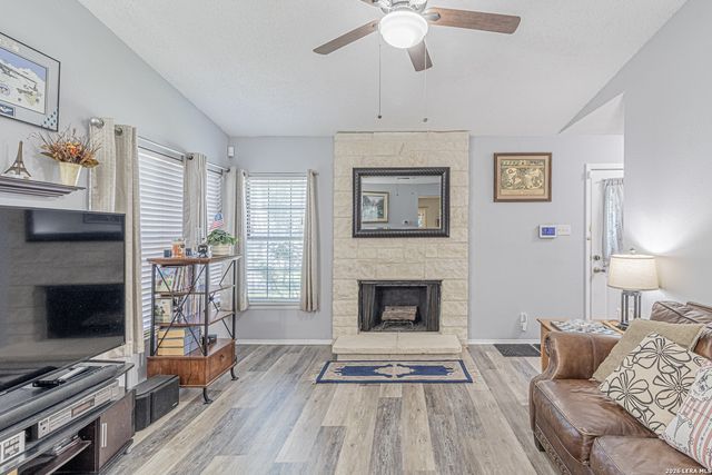 9606 SUGARLOAF DR, San Antonio, TX 78245