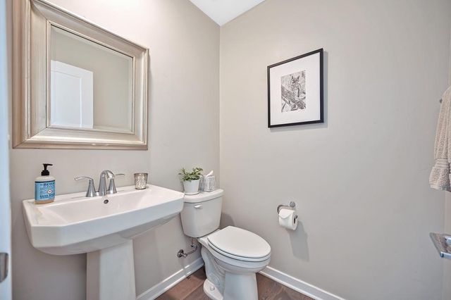 9 Fischbacher St, Sacramento, CA 95816