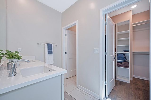 9 Fischbacher St, Sacramento, CA 95816